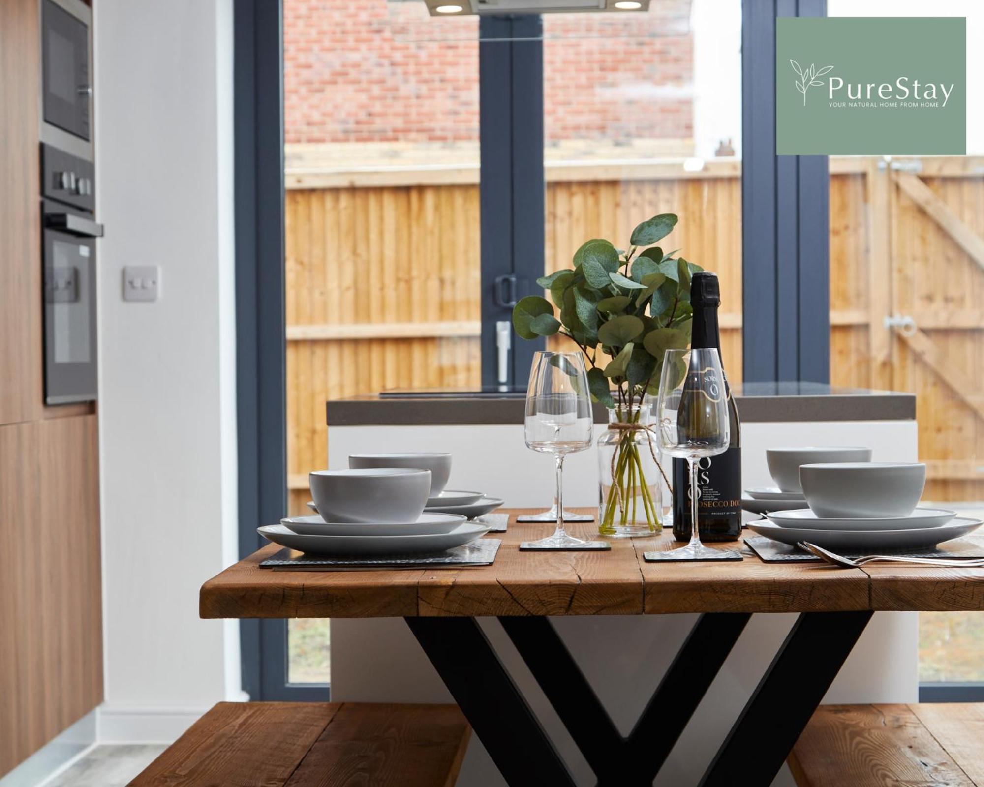 Stunning 5 Bed Manchester House With Parking By Purestay Short Lets & Serviced Accommodation Kültér fotó